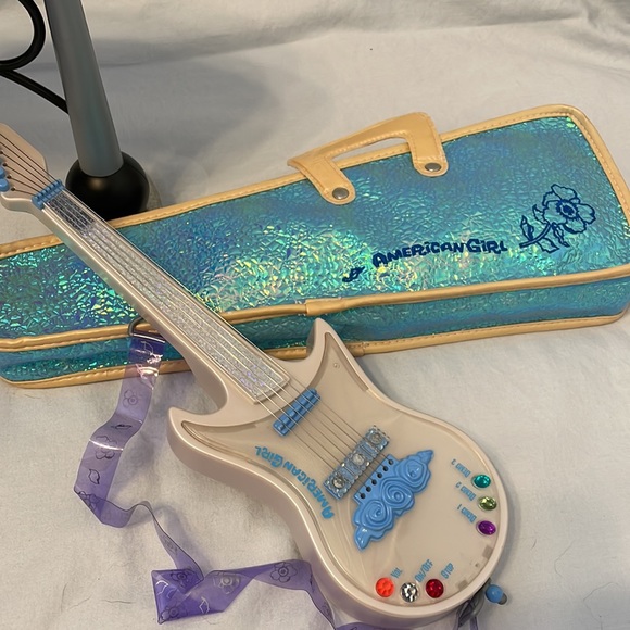 American Girl - Music & Art Accessories - Picture 2 of 4